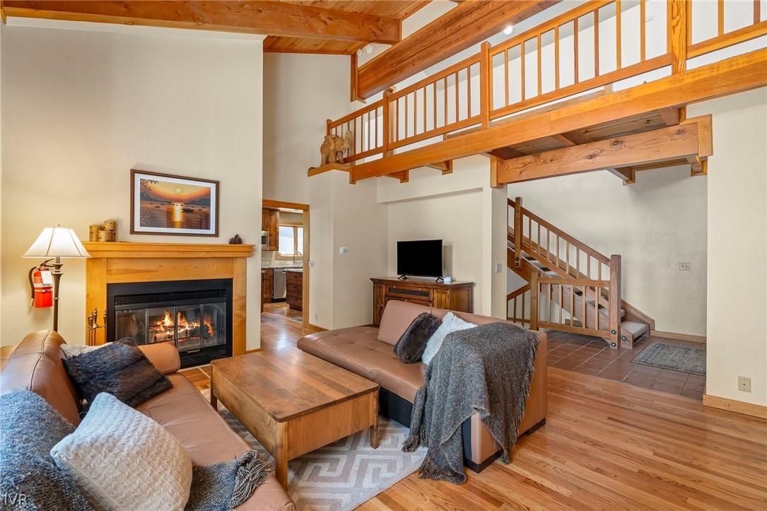 Image 4: Living room, Loft, Kitchen entry