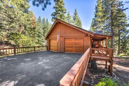 725 Saddlehorn Drive