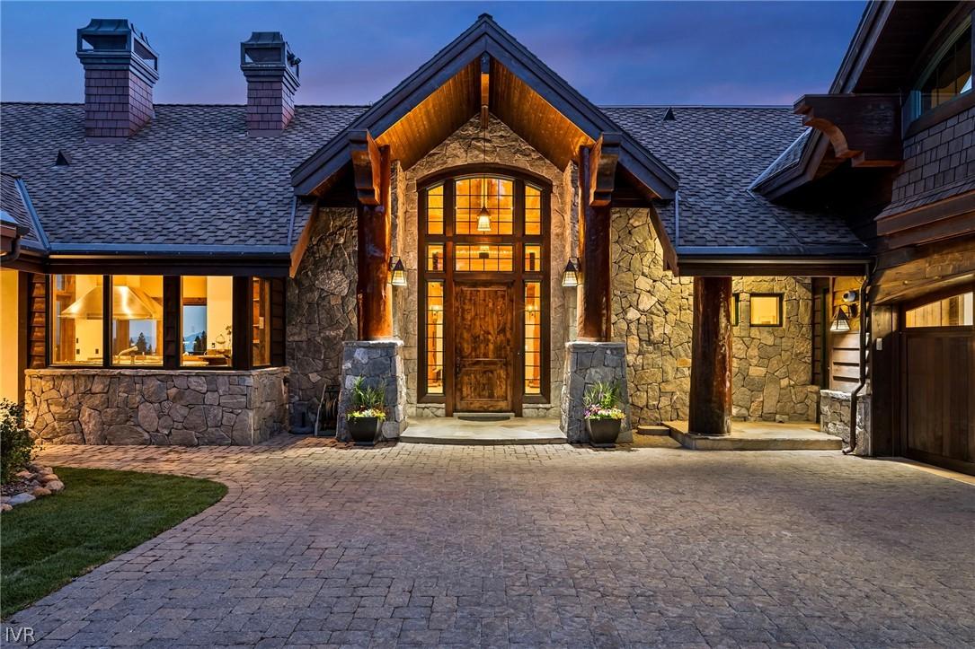 Image 3: Front Entry