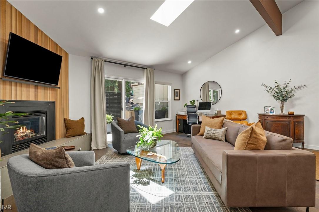 Image 1: Living Room