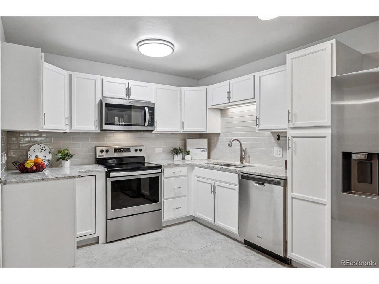 Image 4: 650 S. Alton Way #10a- On Golf Course! Kitchen- Remodeled! Image 4: 650 S. Alton Way #10a- On Golf Course! Kitchen- Remodeled!