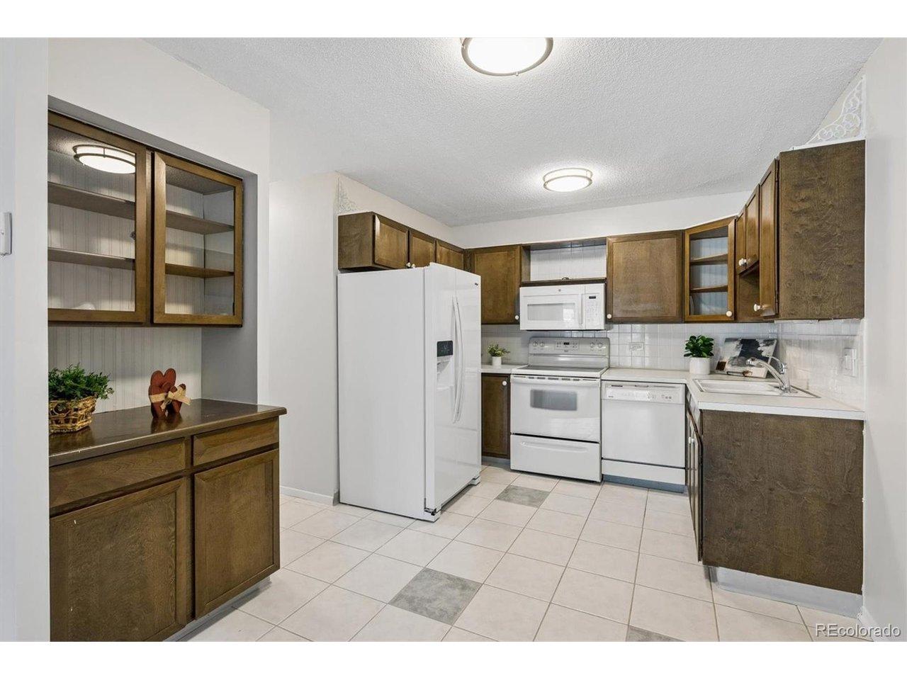 Image 4: Kitchen Image 4: Kitchen