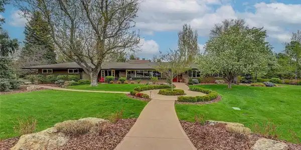 4901 Homestead