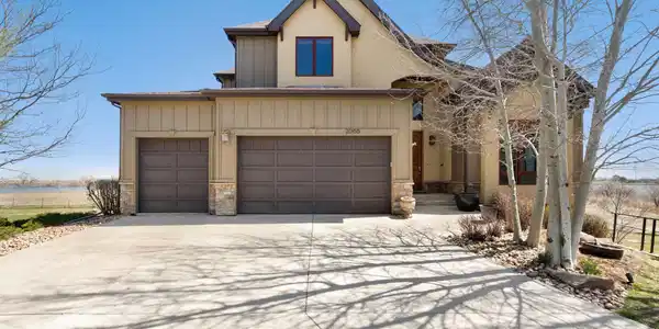 2066 Seven Lakes