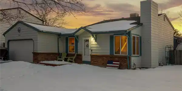 17560 E Temple