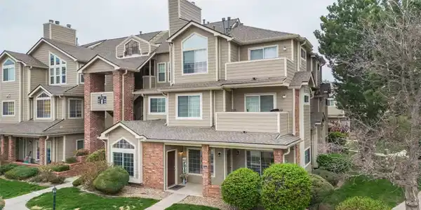 4760 S Wadsworth