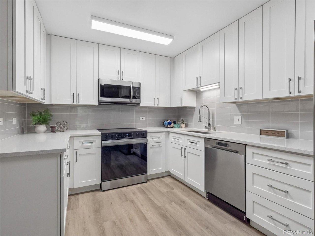 Image 2: Kitchen Image 2: Kitchen
