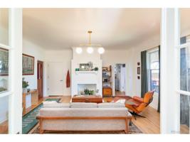 1648 N Winona