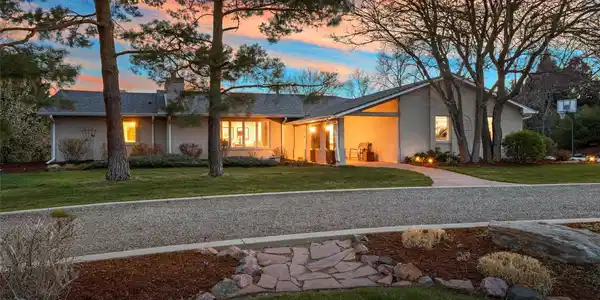 5380 Ridge