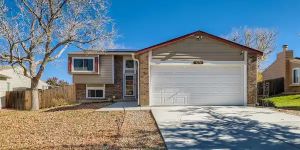 4270 S Argonne