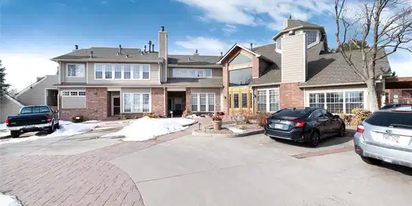 4760 S Wadsworth