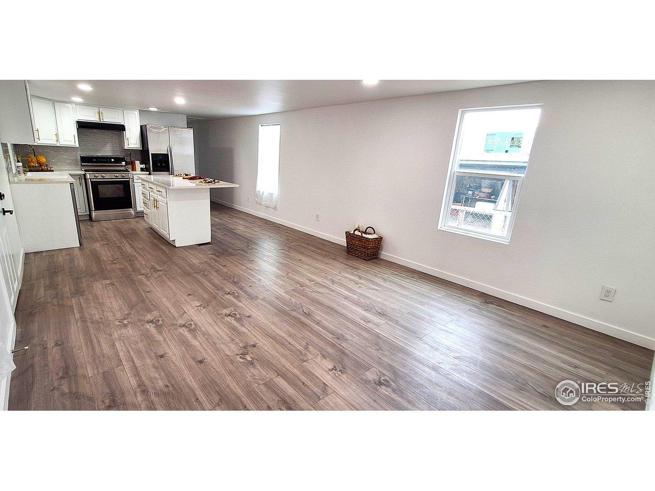 Image 3: Open Concept Living Room/Kitchen Image 3: Open Concept Living Room/Kitchen