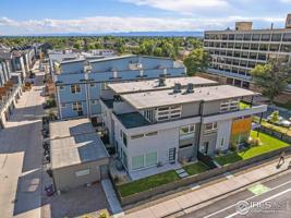 3560 W 17th