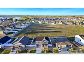1507 Lake Vista