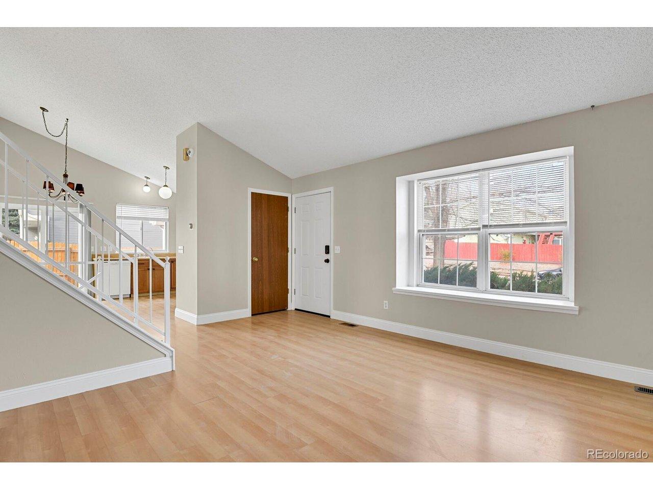 Image 4: Natural Light coming into the living room