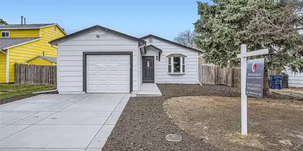17443 E Temple