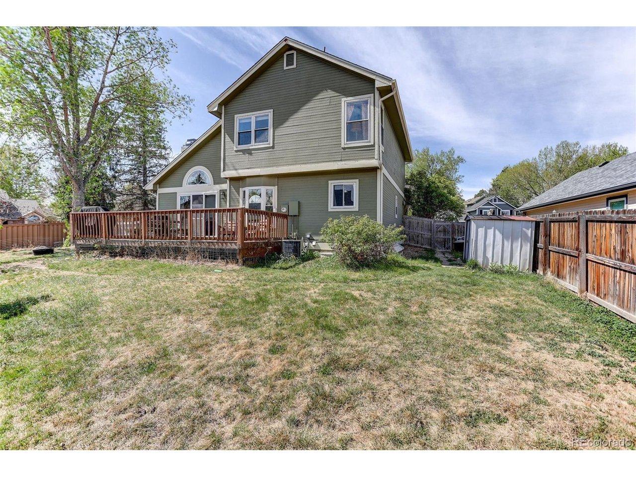 Image 4: And the backyard is huge!