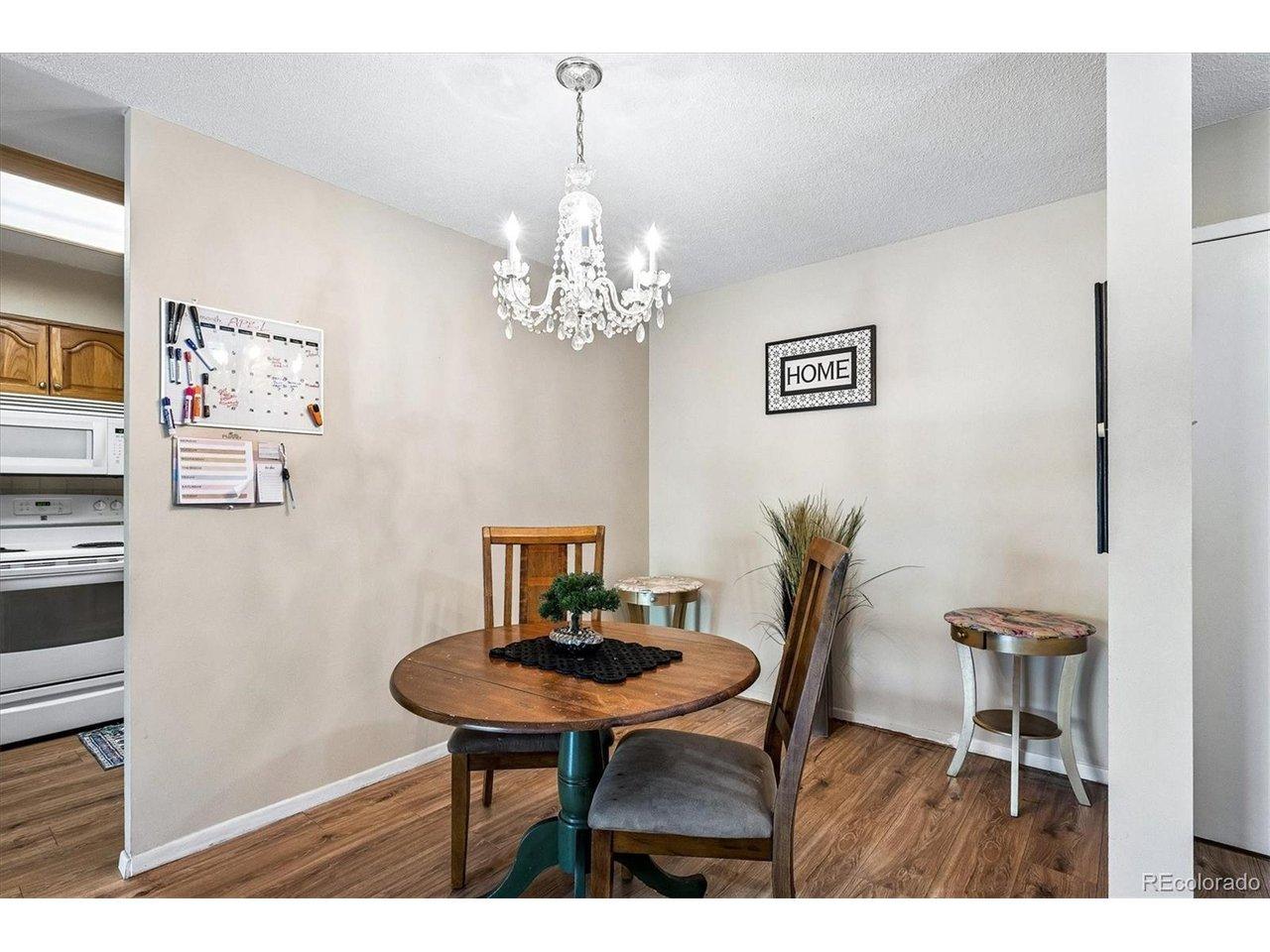 Image 4: Dining Area Image 4: Dining Area