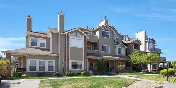 4760 S Wadsworth