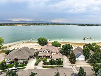 4725 Valley Oak Dr