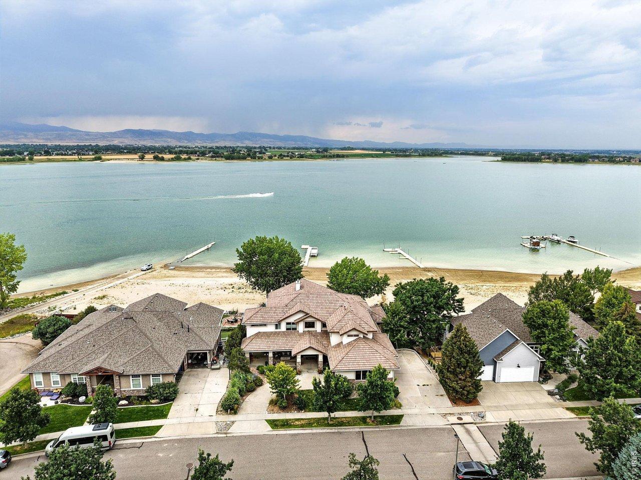 Image 1: Luxury lakefront home. Image 1: Luxury lakefront home.