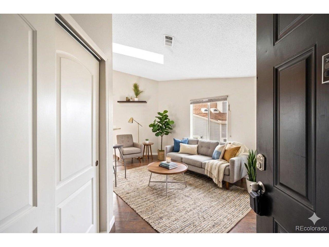 Image 3: *This photo has been virtually staged*