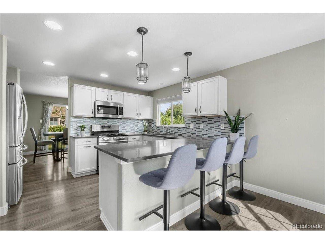 Image 3: Kitchen Image 3: Kitchen