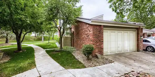 Image 2: 15 Garage.jpg Image 2: 15 Garage.jpg