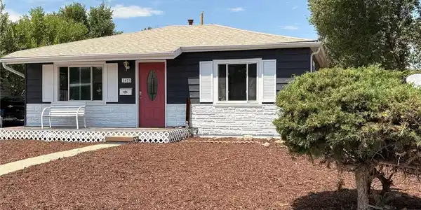 3475 W Hoye Pl
