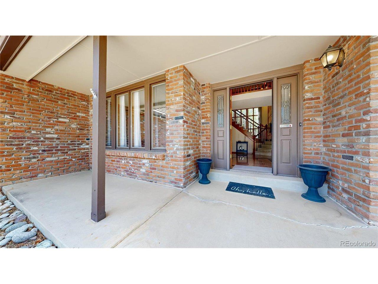 Image 3: Front porch - come on in! Image 3: Front porch - come on in!