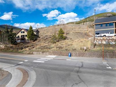 321 Tenderfoot St