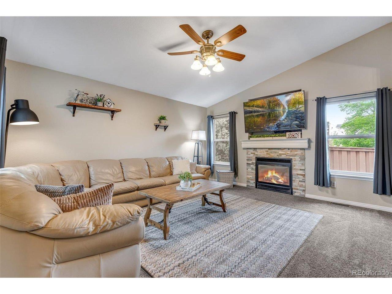 Image 3: Living Room Image 3: Living Room