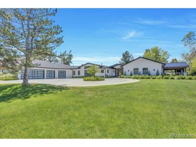 4900 Lakeshore Dr