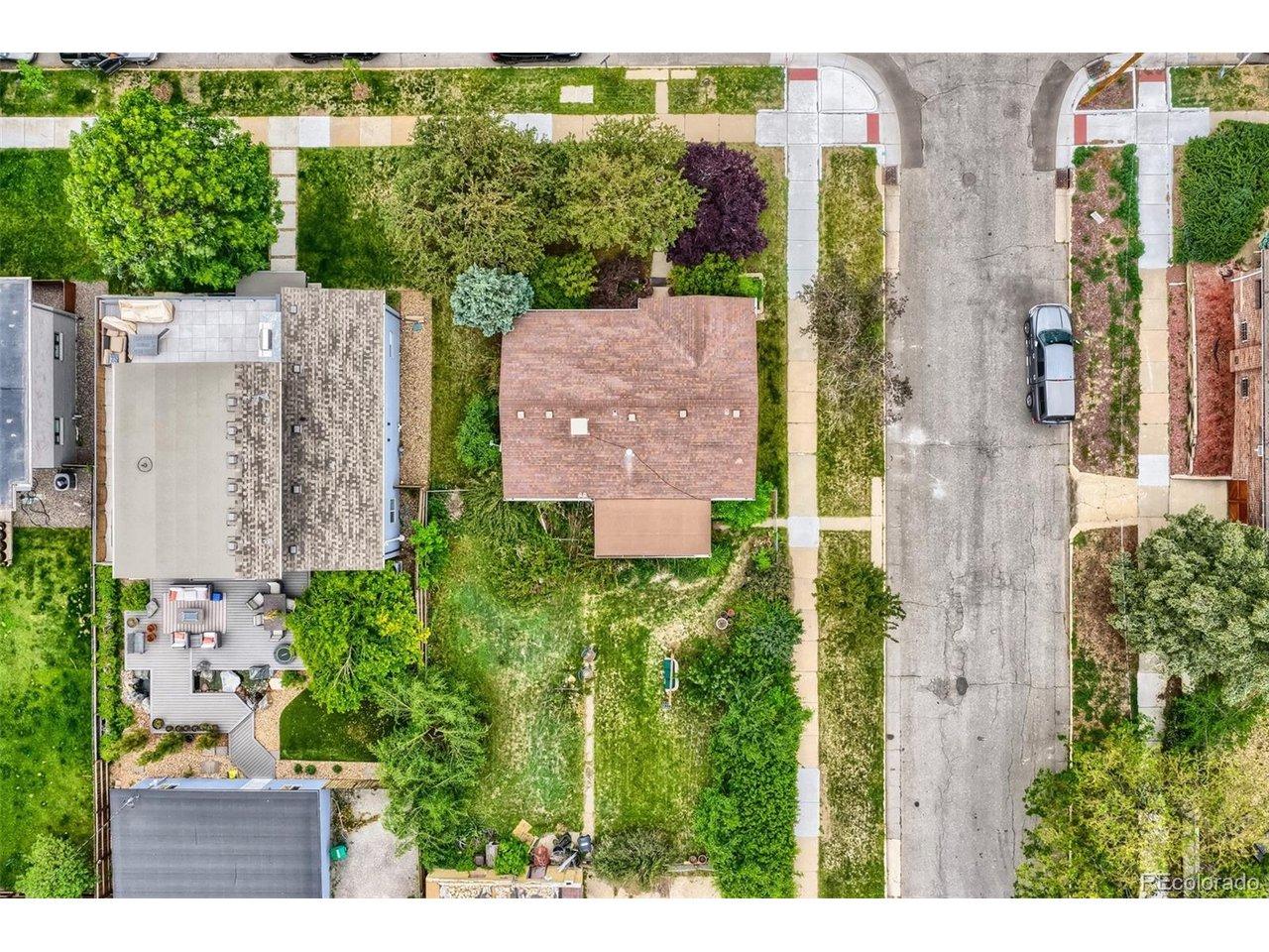 Image 3: Corner Lot with Tons of Options! Image 3: Corner Lot with Tons of Options!