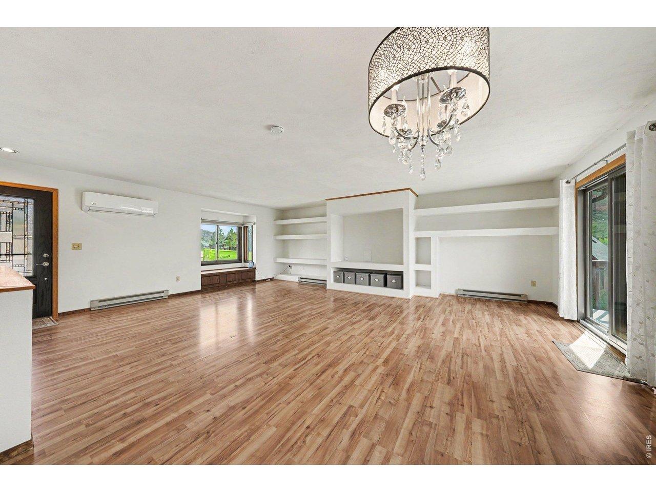 Image 3: Living Room Image 3: Living Room
