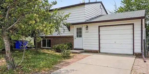 4227 S Uravan St