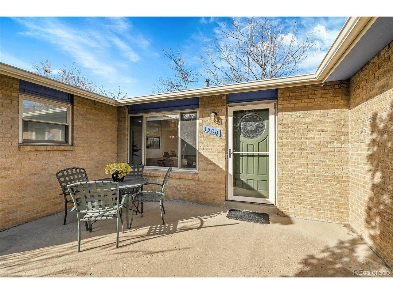 Image 3: Front patio