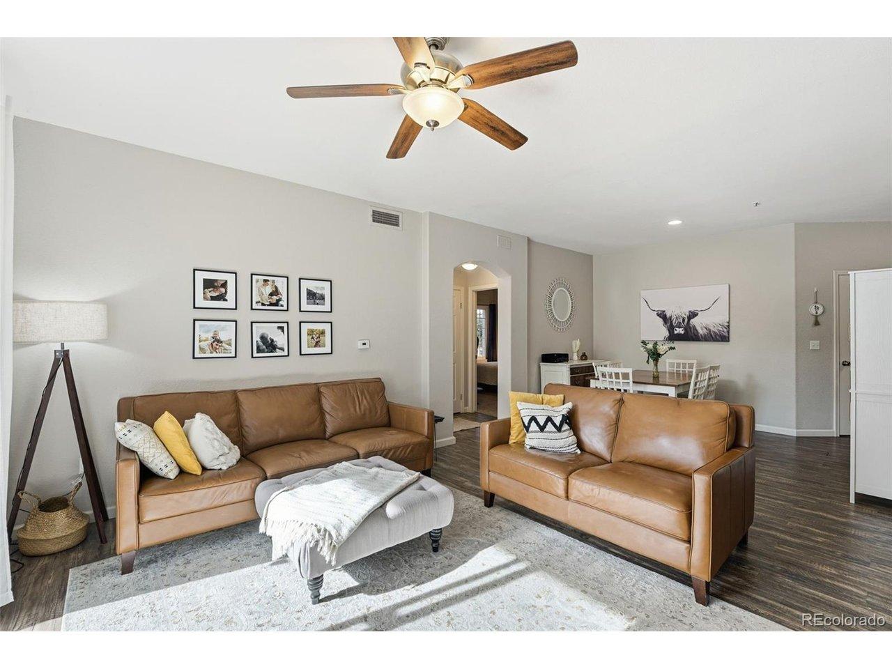 Image 1: Cozy Family Living Image 1: Cozy Family Living