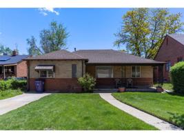 1636 N Perry