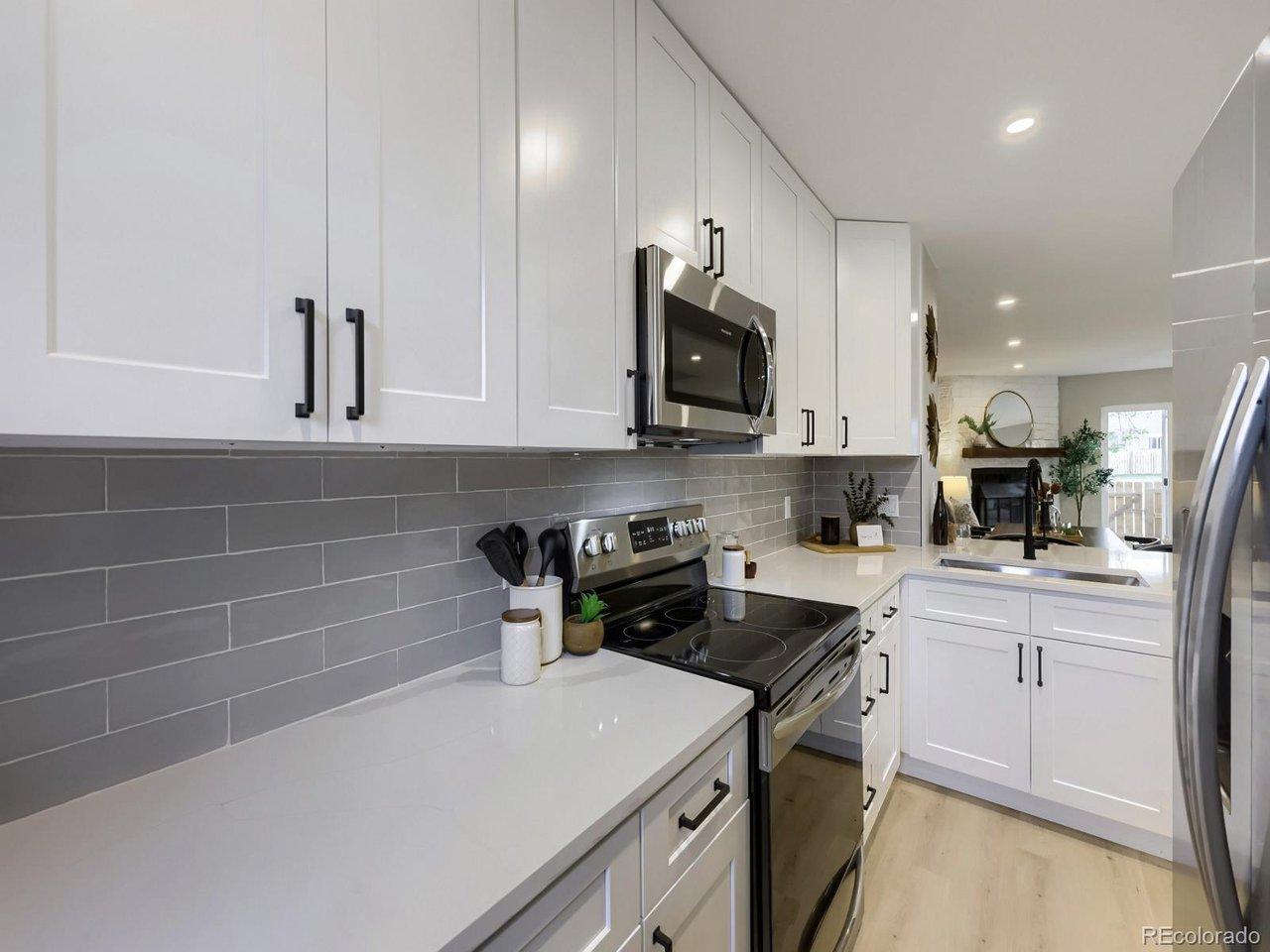 Image 3: 16 Kitchen.jpg Image 3: 16 Kitchen.jpg