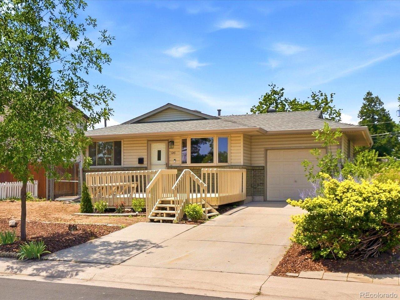 Image 2: 1241 S Newton MOVE-IN ready! Image 2: 1241 S Newton MOVE-IN ready!