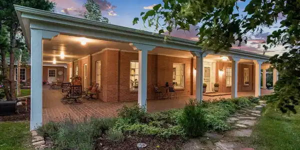 5225 Ridge