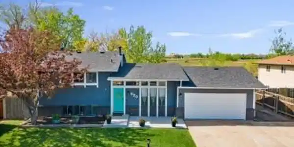 620 E 41st