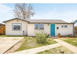 1045 S Perry