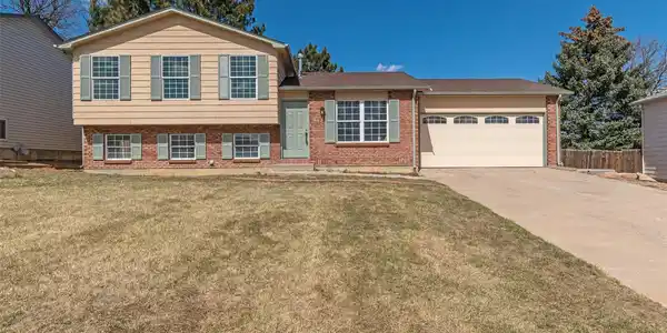 513 E 50th