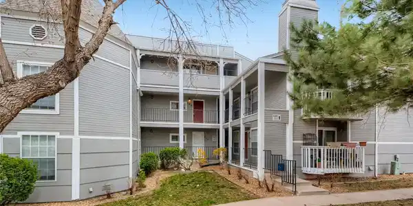 4480 S Pitkin