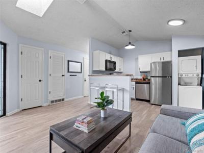 5620 W 80th Pl