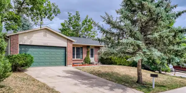 4404 S Bahama