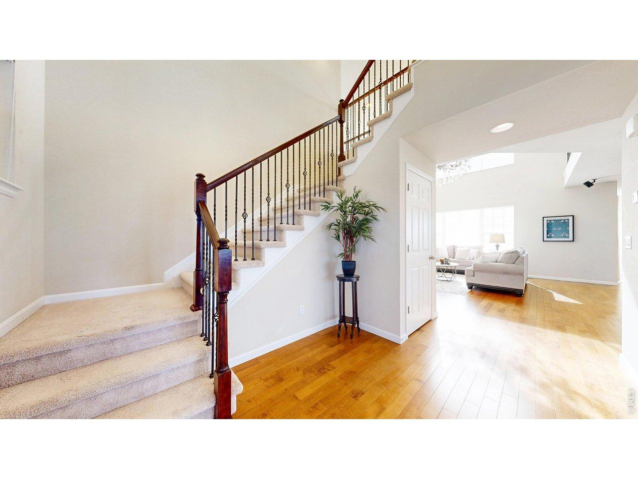 Image 3: Entryway Image 3: Entryway