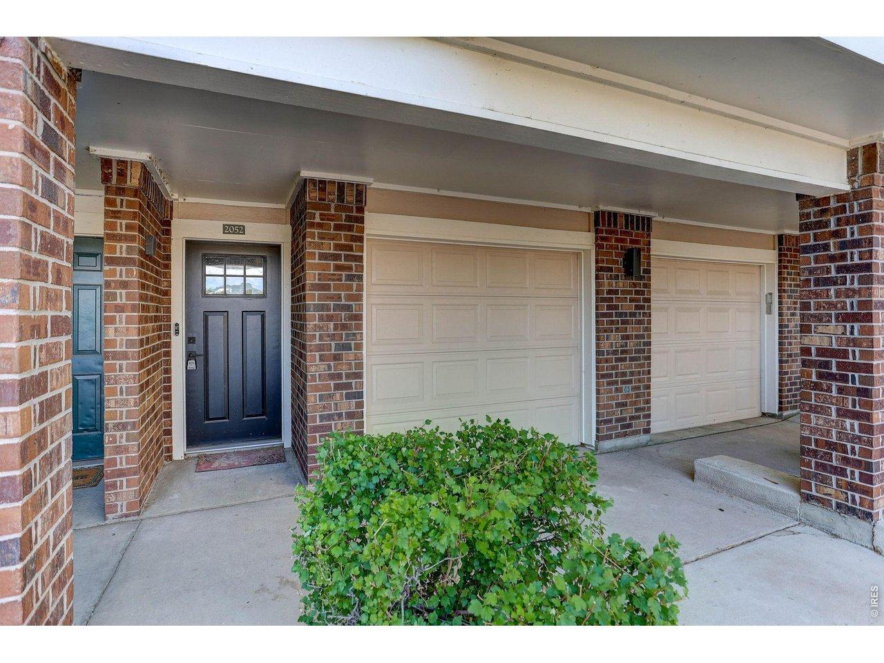 Image 2: COVERED FRONT ENTRY DOOR